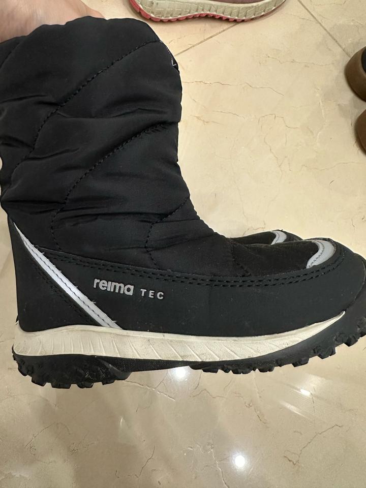 Зимние сапоги Reima