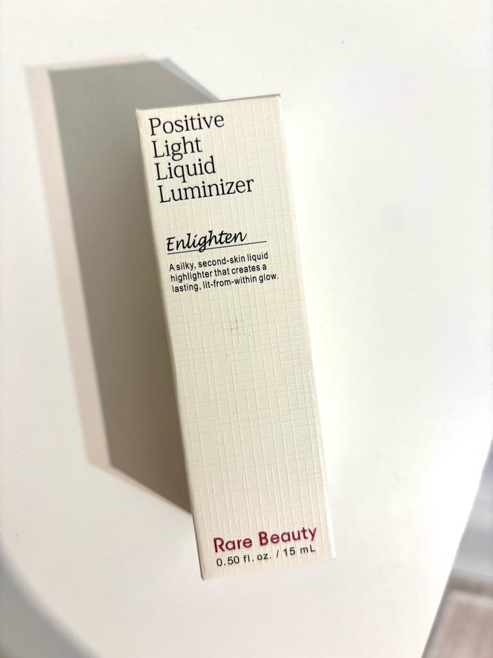 Rare beauty positive light liquid luminizer хайлайтер