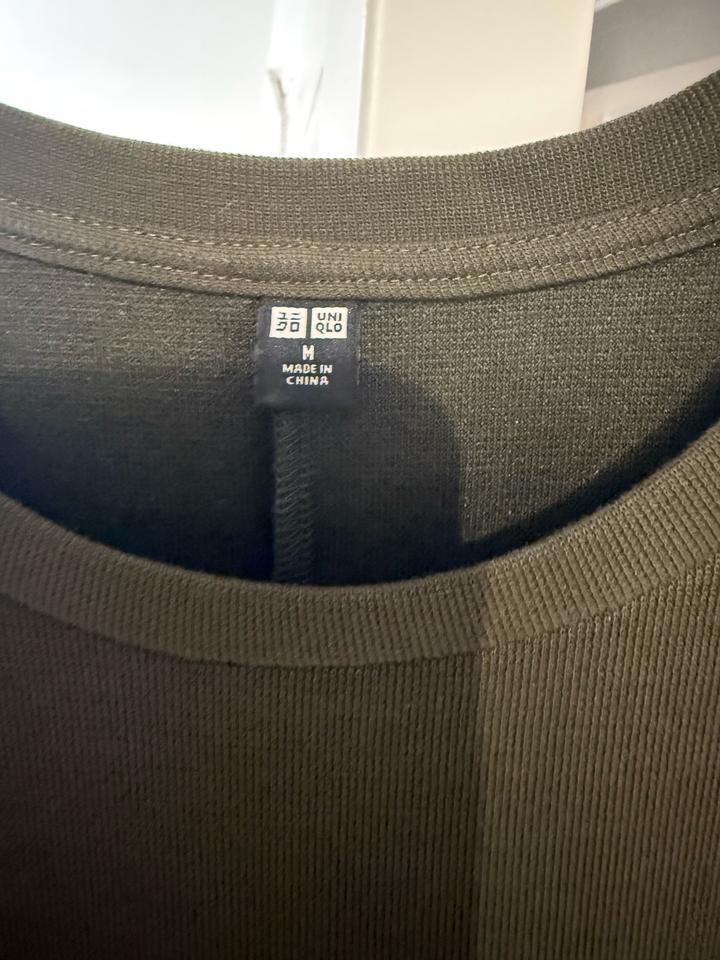 Классное платье от Uniqlo