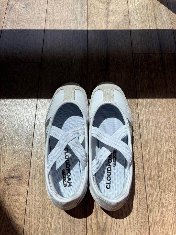 Кроссовки Adidas Mary Jane новые