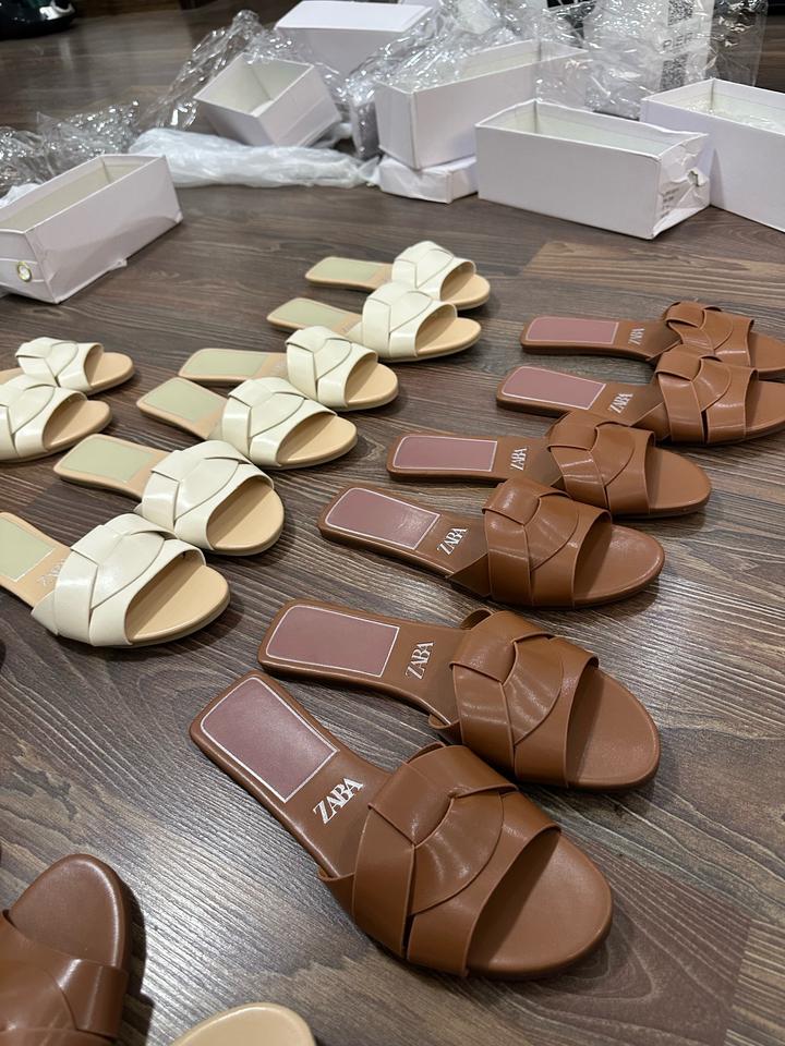 Шлепанцы Zara