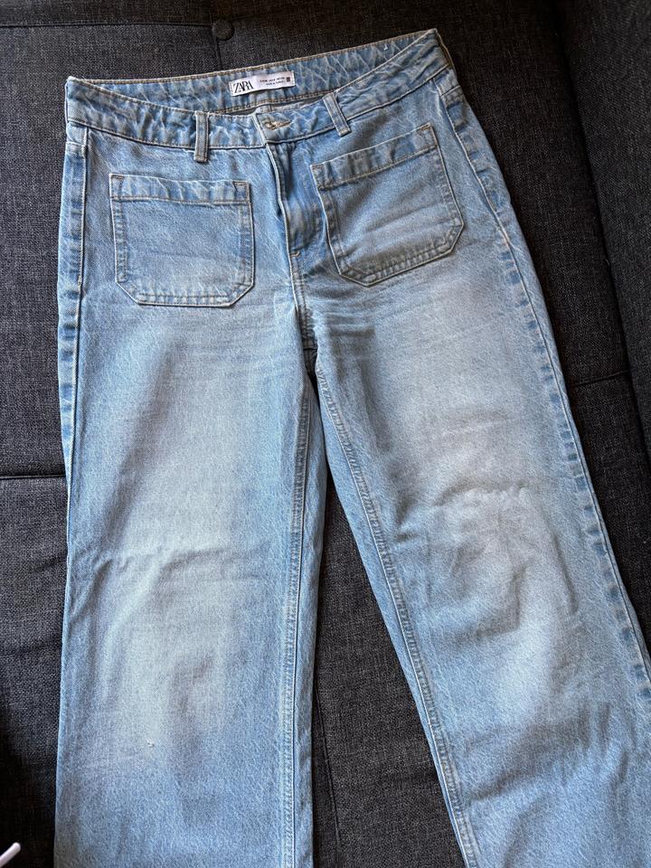 Джинсы Zara