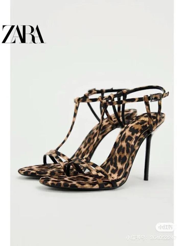 Босоножки Zara