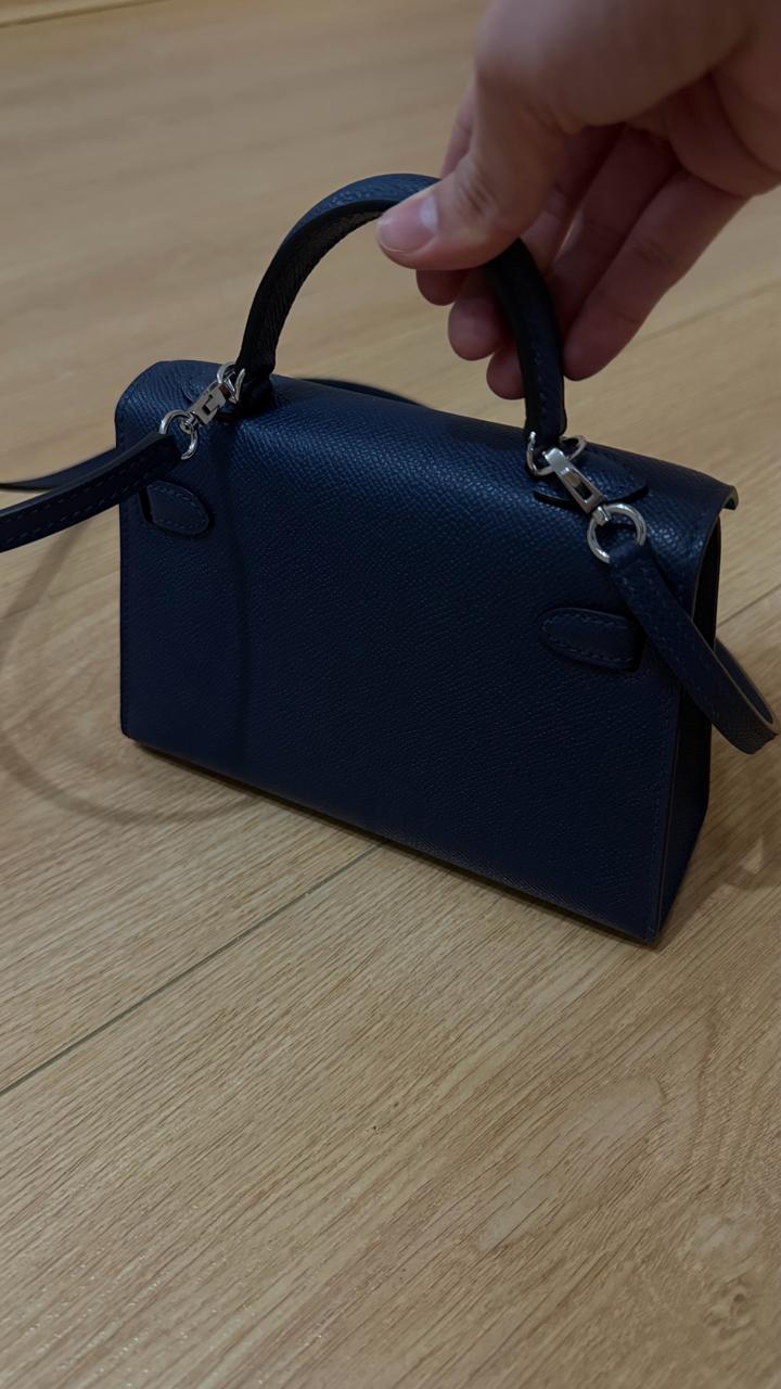 Mini Kelly в глубоком синем оттенке