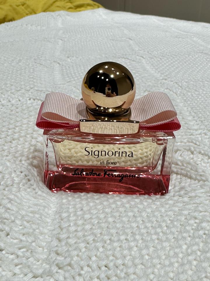 Парфюм Signorina in fiore от Ferragamo