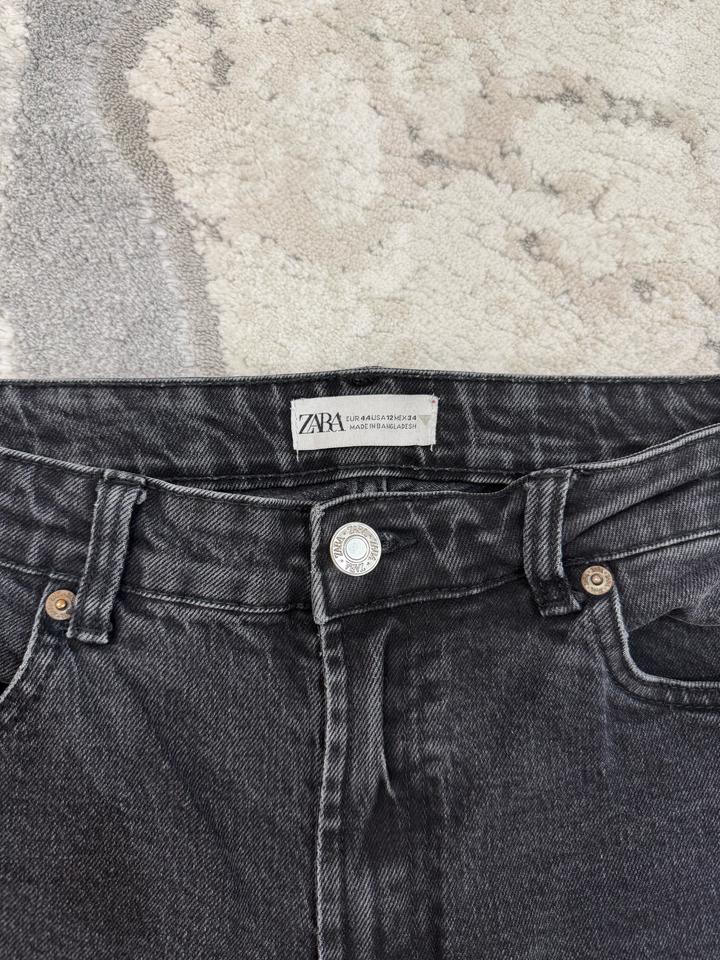 Джинсы черные Zara