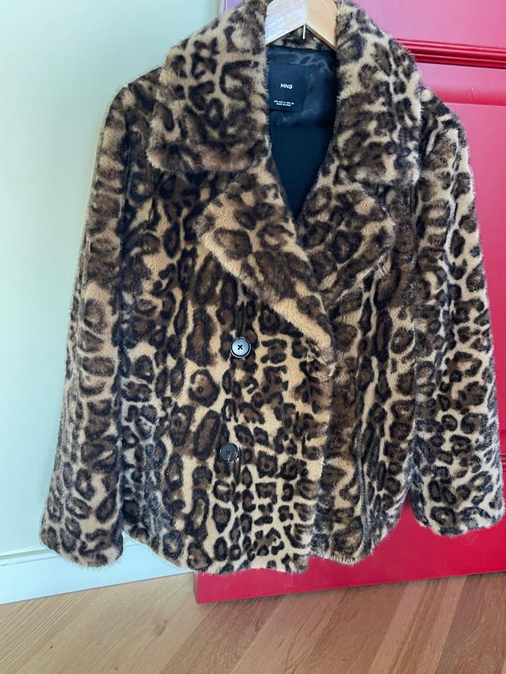 Шуба с принтом леопард Mango