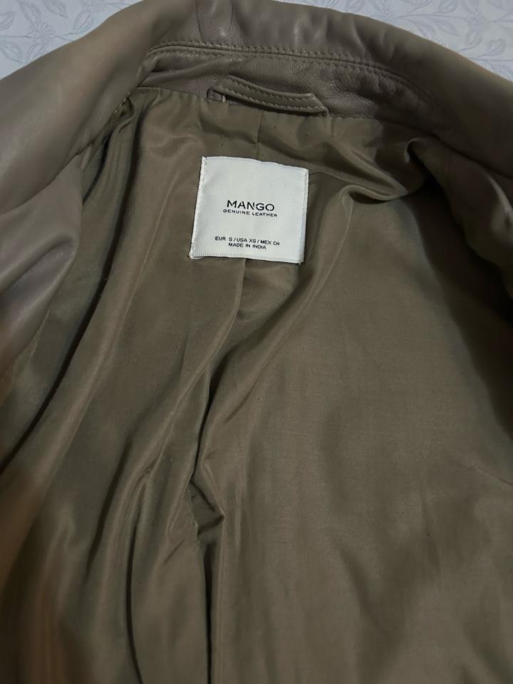 Кожанная куртка Манго С размер