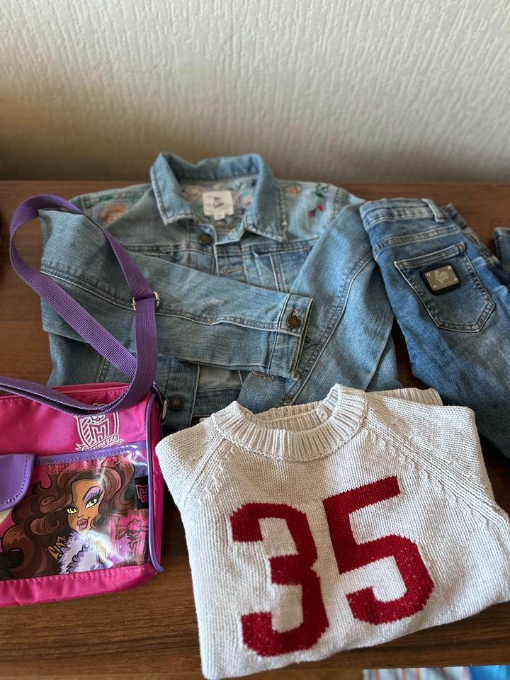 Комплект одежды для девочки на 7-8 лет