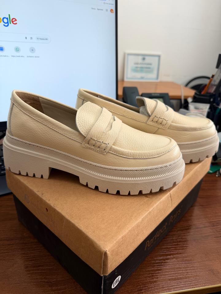 Обувь лоферы