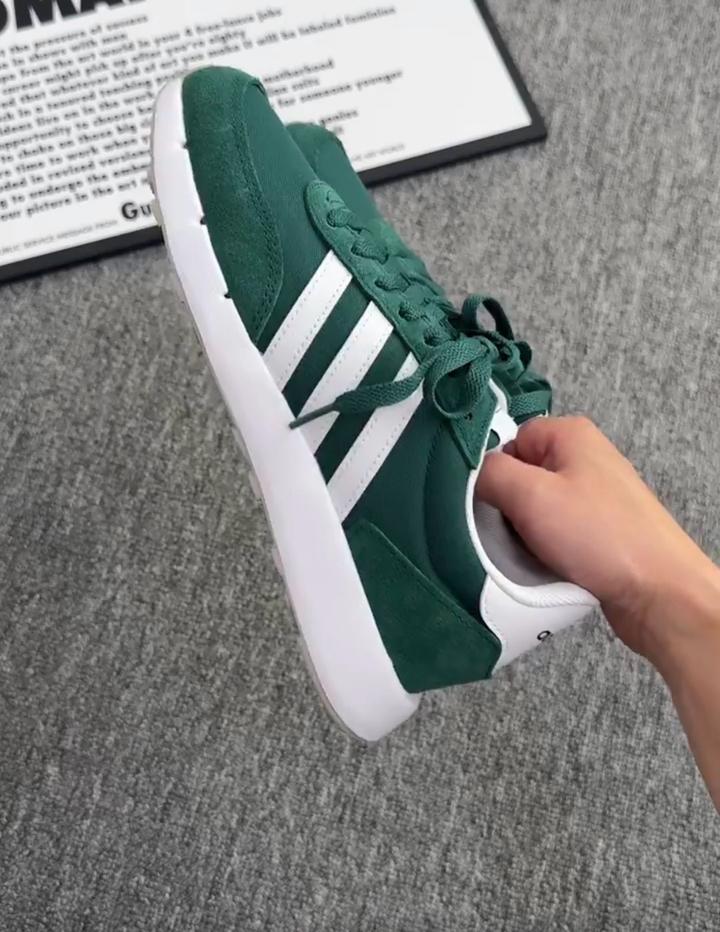 кроссовки адидас зеленые оригинал