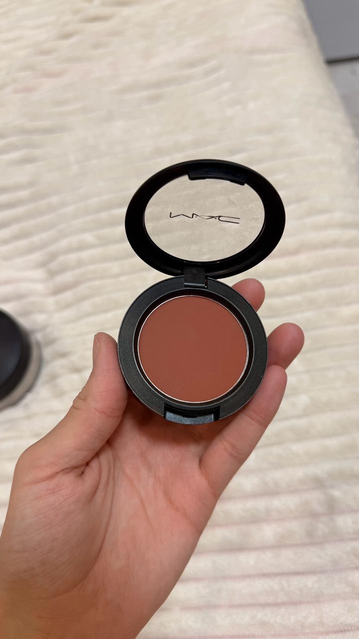 Румяна от MAC