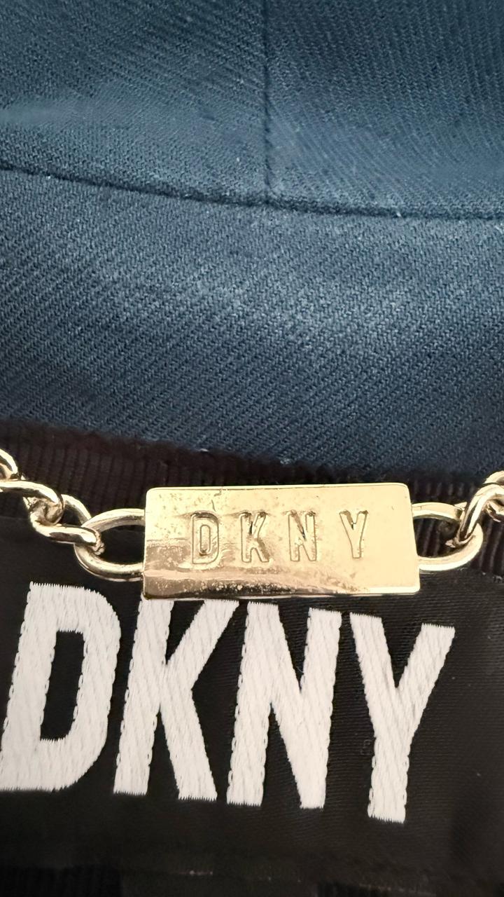 Костюм DKNY