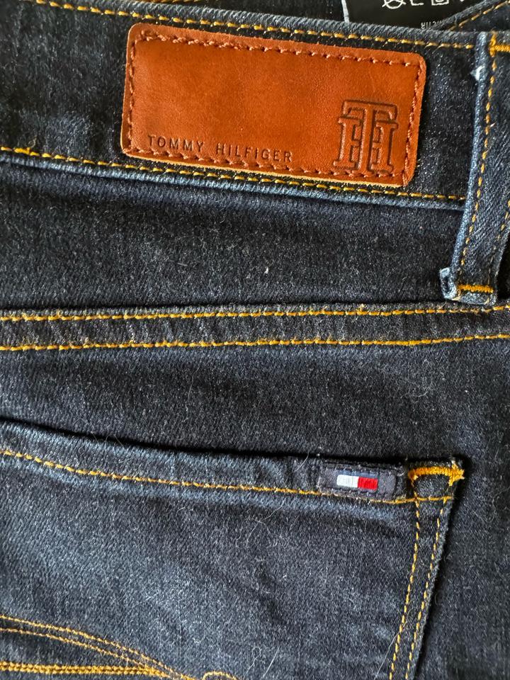 Стильные джинсы Tommy Hilfiger