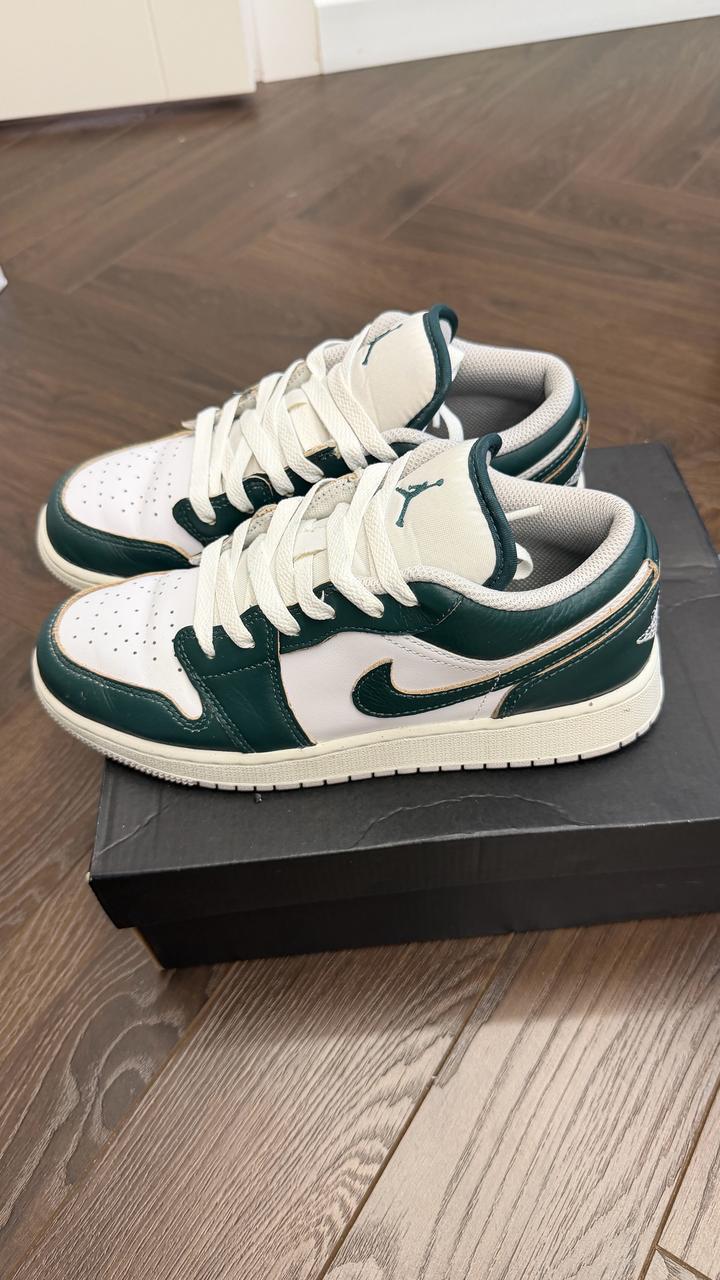 Оригинал кроссовки Nike Jordan 37,5 в зеленом оттенке