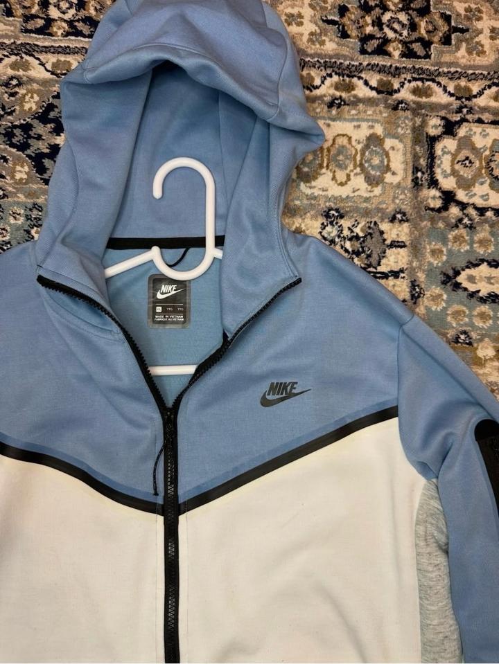 Nike Tech Fleece