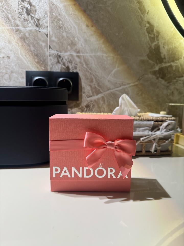 Продам браслет Pandora