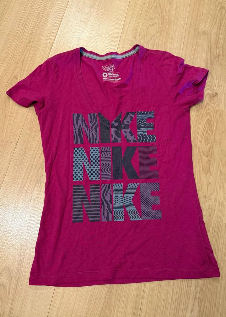 Футболка Nike