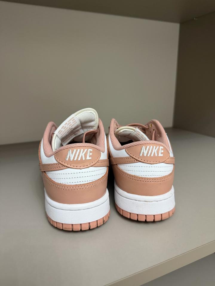 Оригинальные кроссовки Nike