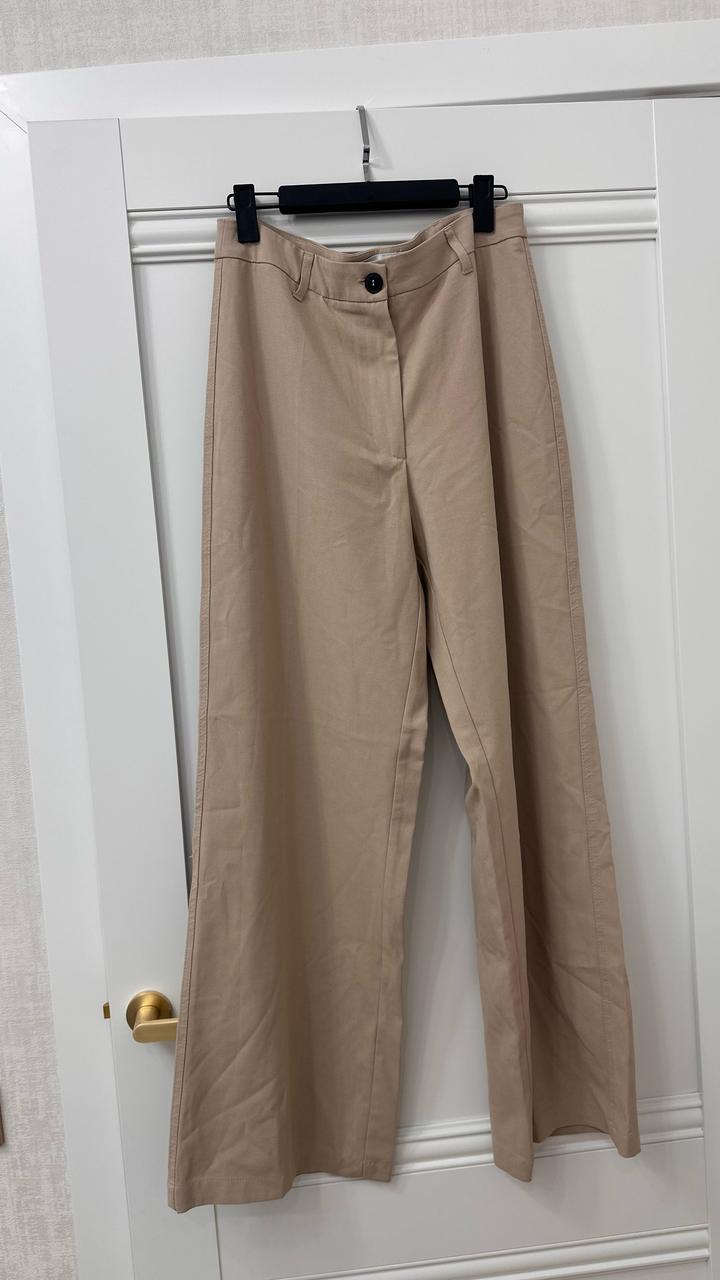 Прямые штаны Bershka