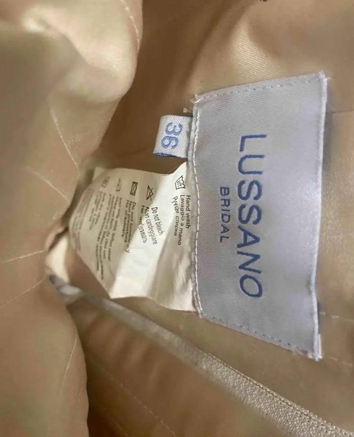 Свадебное платье.