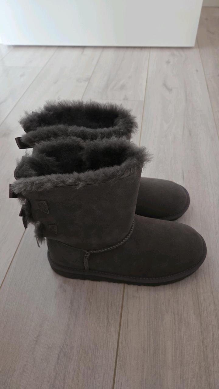 UGG Bailey Bow