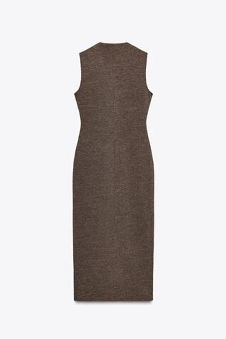 Платье от бренда Zara