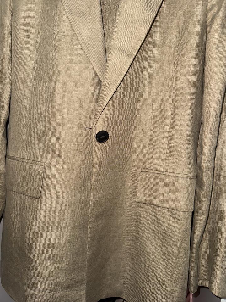 Пиджак из льна