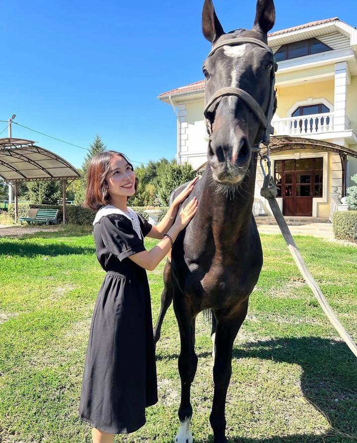 Черное платье