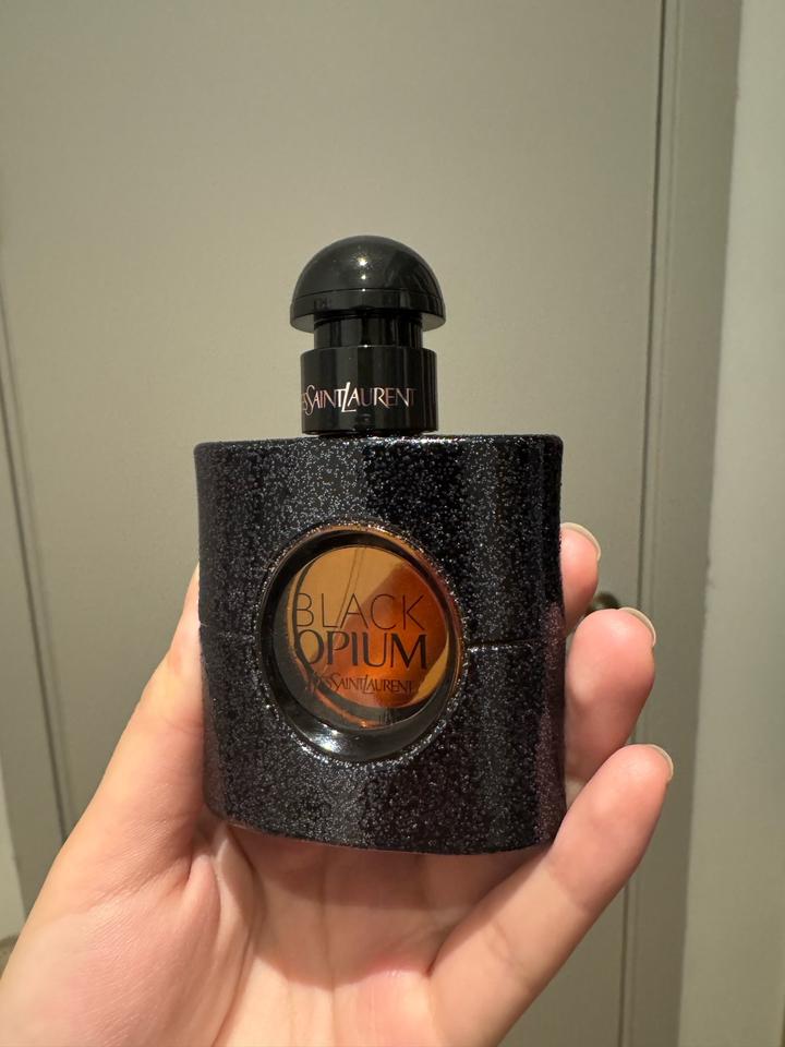 YVES SAINT LAURENT black opium 30 мл