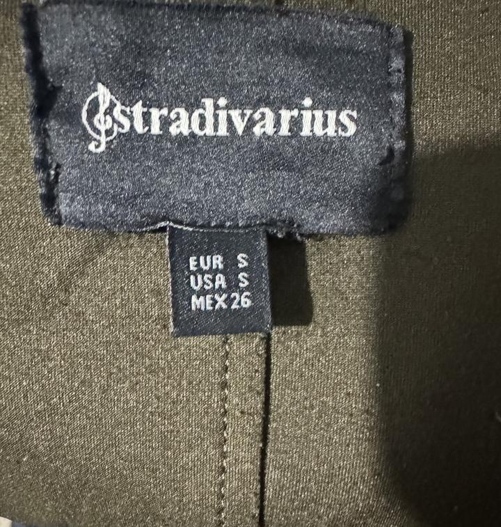 тренч в цвете хаки