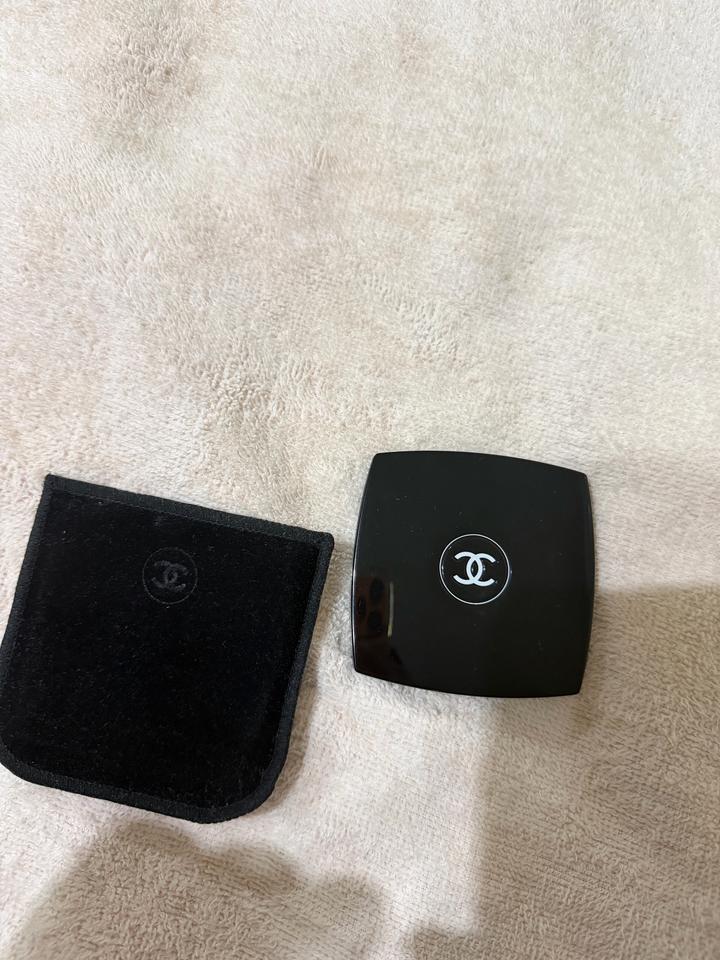 Chanel mirrow