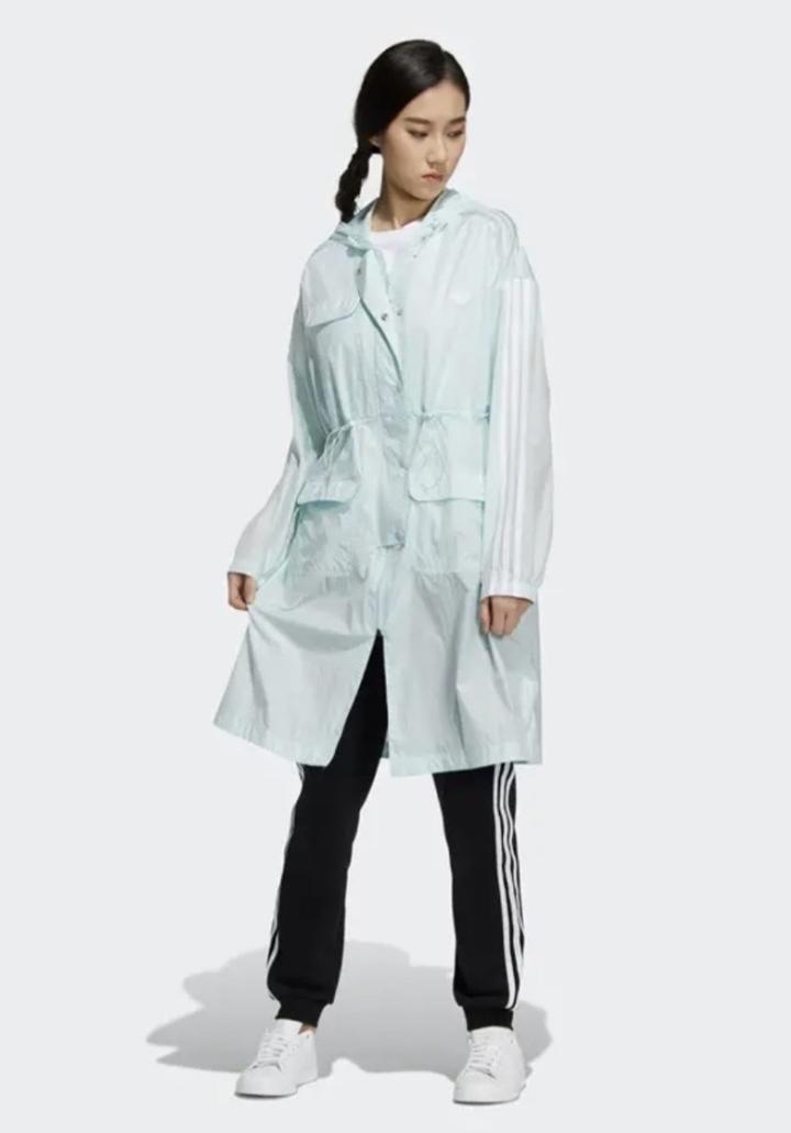 Плащ женский