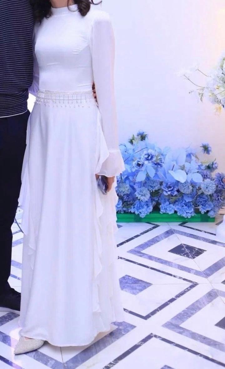 нежное платье