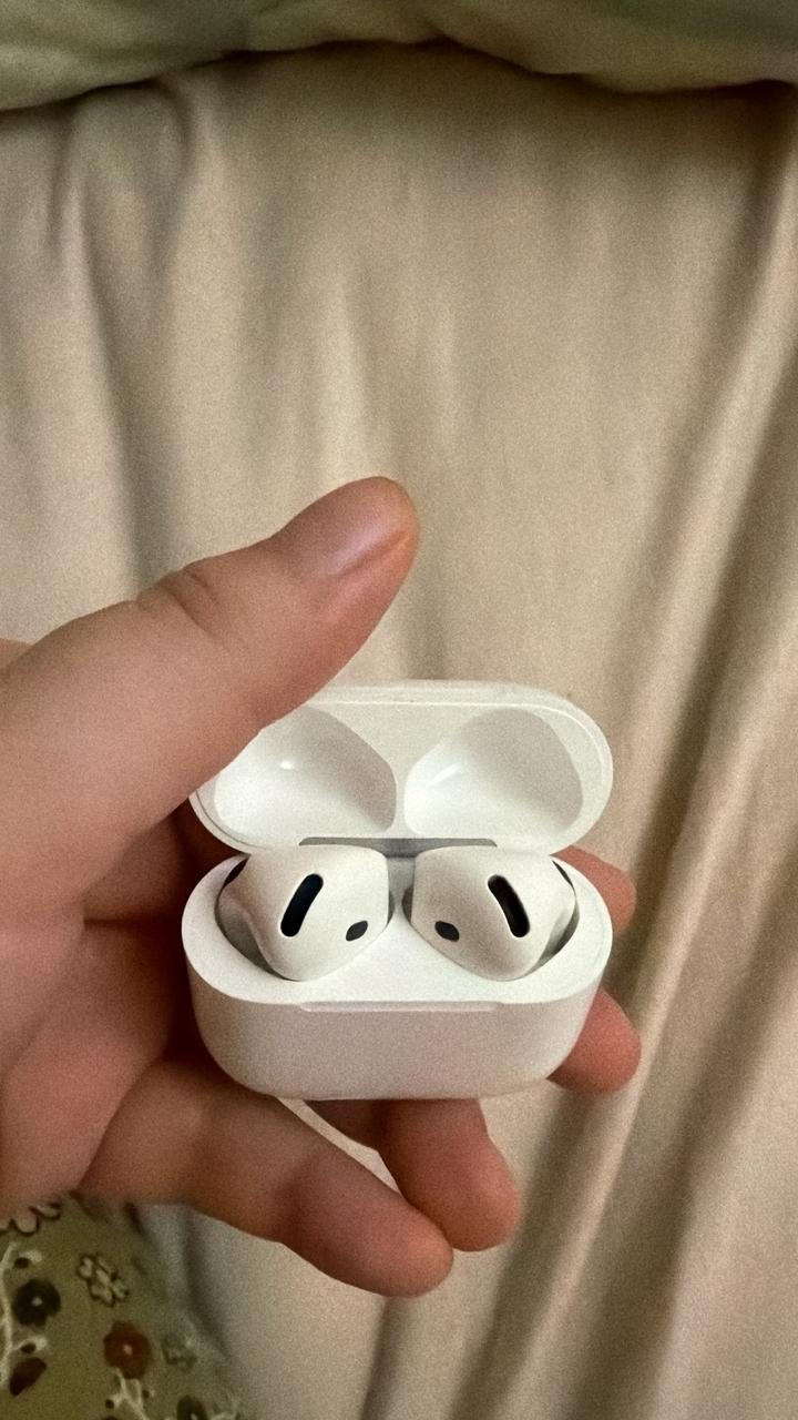 AirPods 4 оригинал