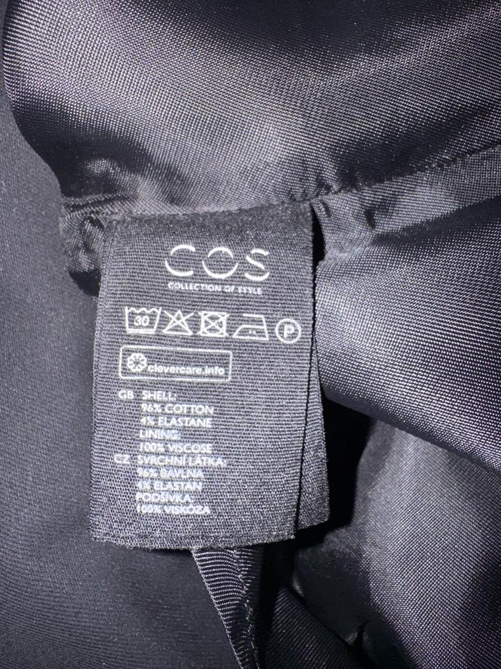 Cos платье