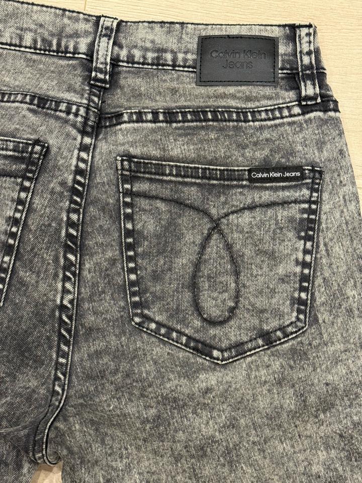 Джинсы оригинал Calvin Klein Jeans. XS