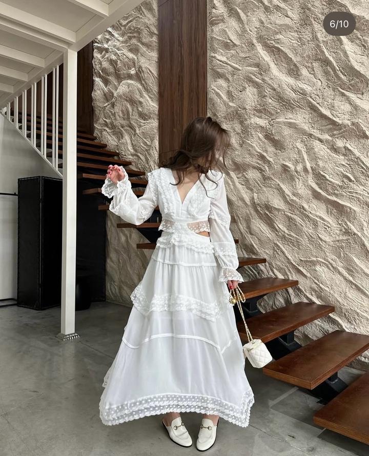 Нежное белое платье