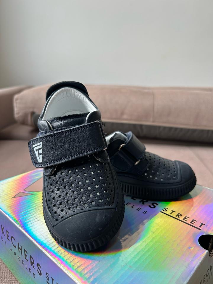 Продам кожаные сандали Tiflani!