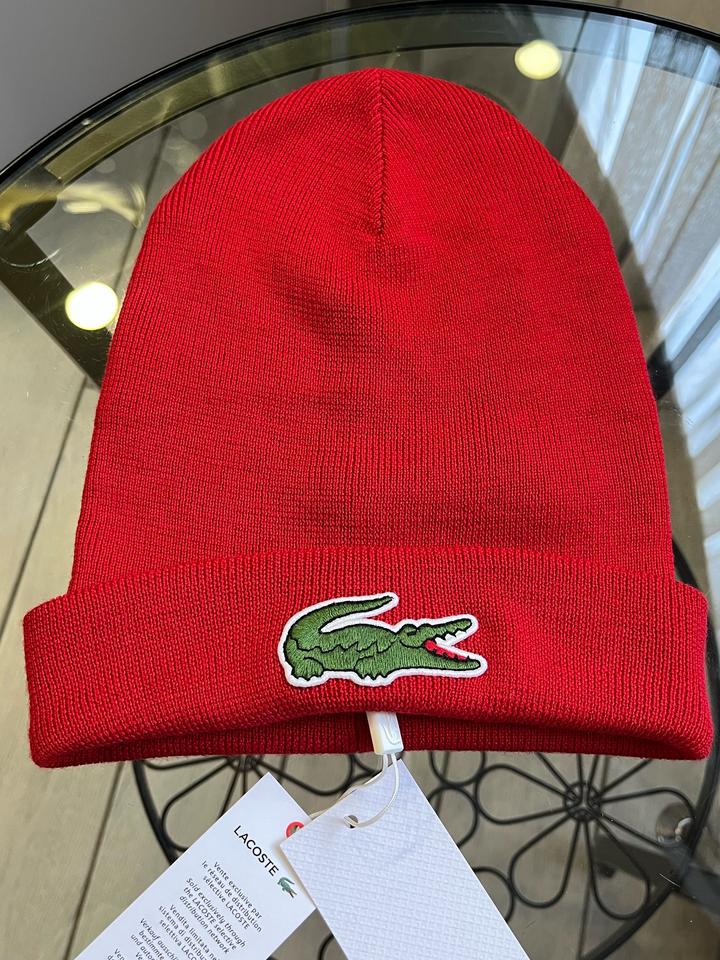 Новая оригинальная шапка Lacoste, с этикеткой