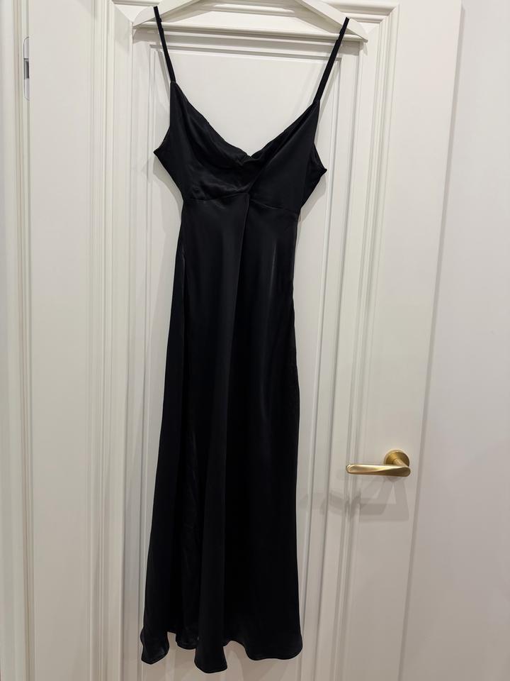 Платье из 100% вискозы