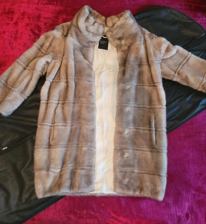 Норковая шуба Mondial, оригинал.