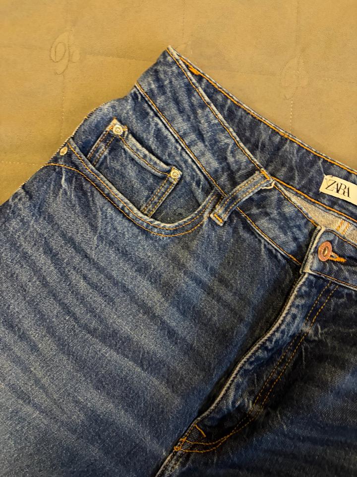 Джинсы Zara Moms