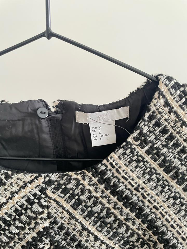 Твидовое платье H&M