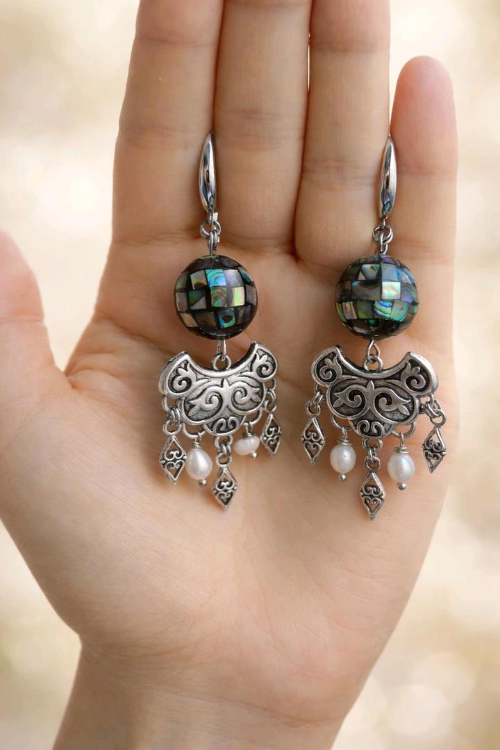 Украшение ручной работы. Казахский стиль