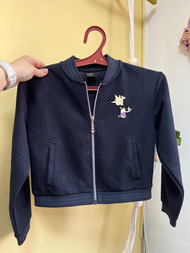 Кофта-бомбер на девочку