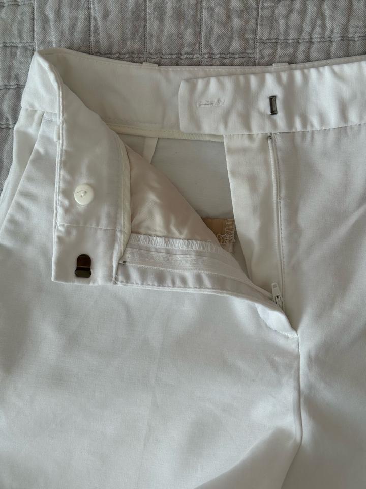 Белые шорты Zara