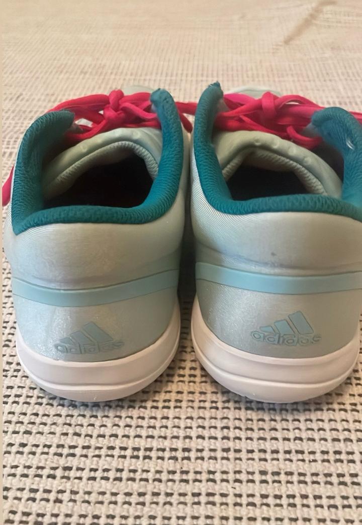 Кроссовки Adidas
