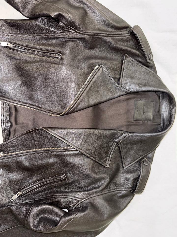 Кожаная куртка Massimo Dutti