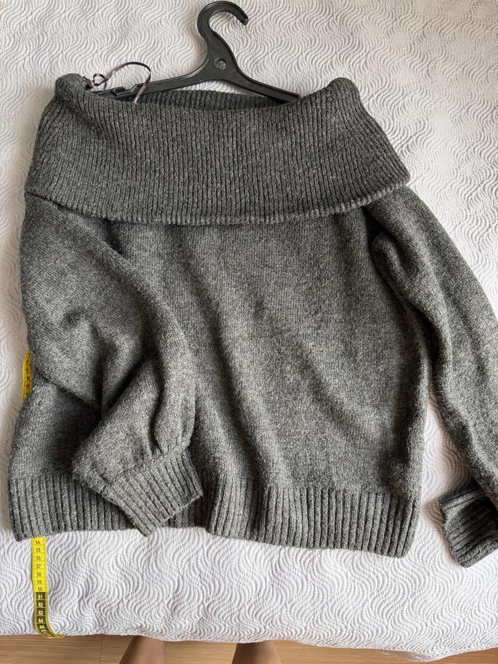 2 зимних свитера